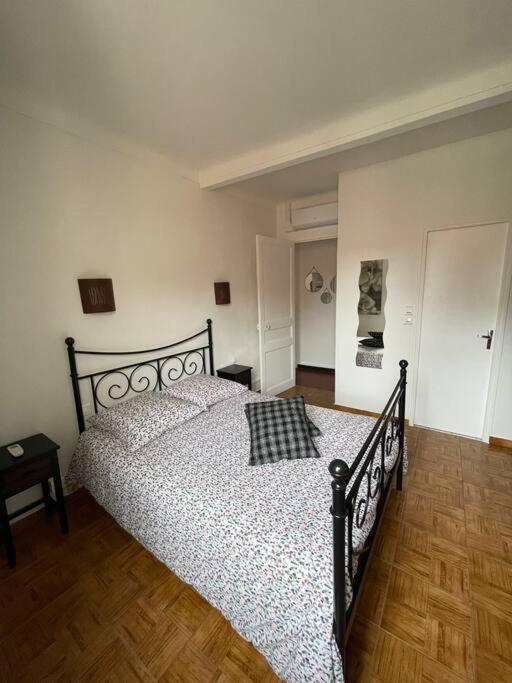 Apartament T2 Dans Le Vieil Antibes Zewnętrze zdjęcie